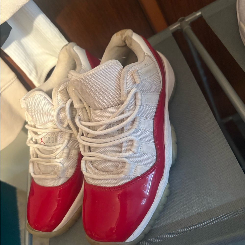 Jordan 11 cherry red low